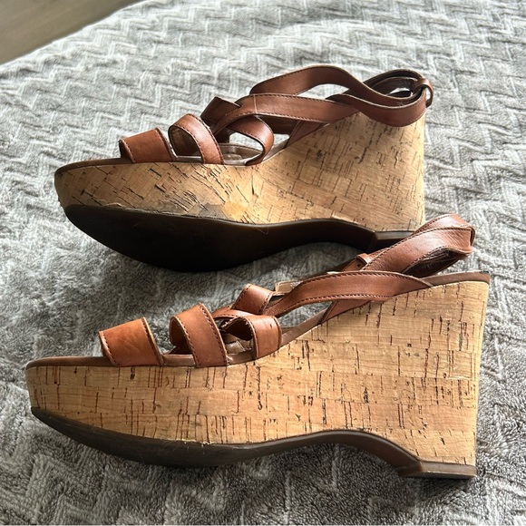 Franco Sarto tan leather wedge size 10 - Picture 3 of 4
